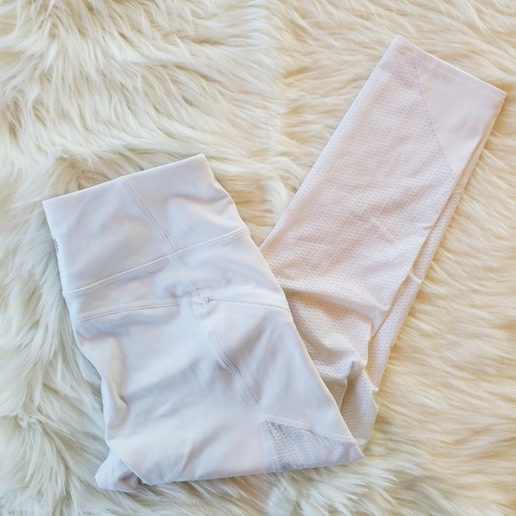NWOT Athleta White Mesh Contender Capri Leggings - Picture 6 of 6